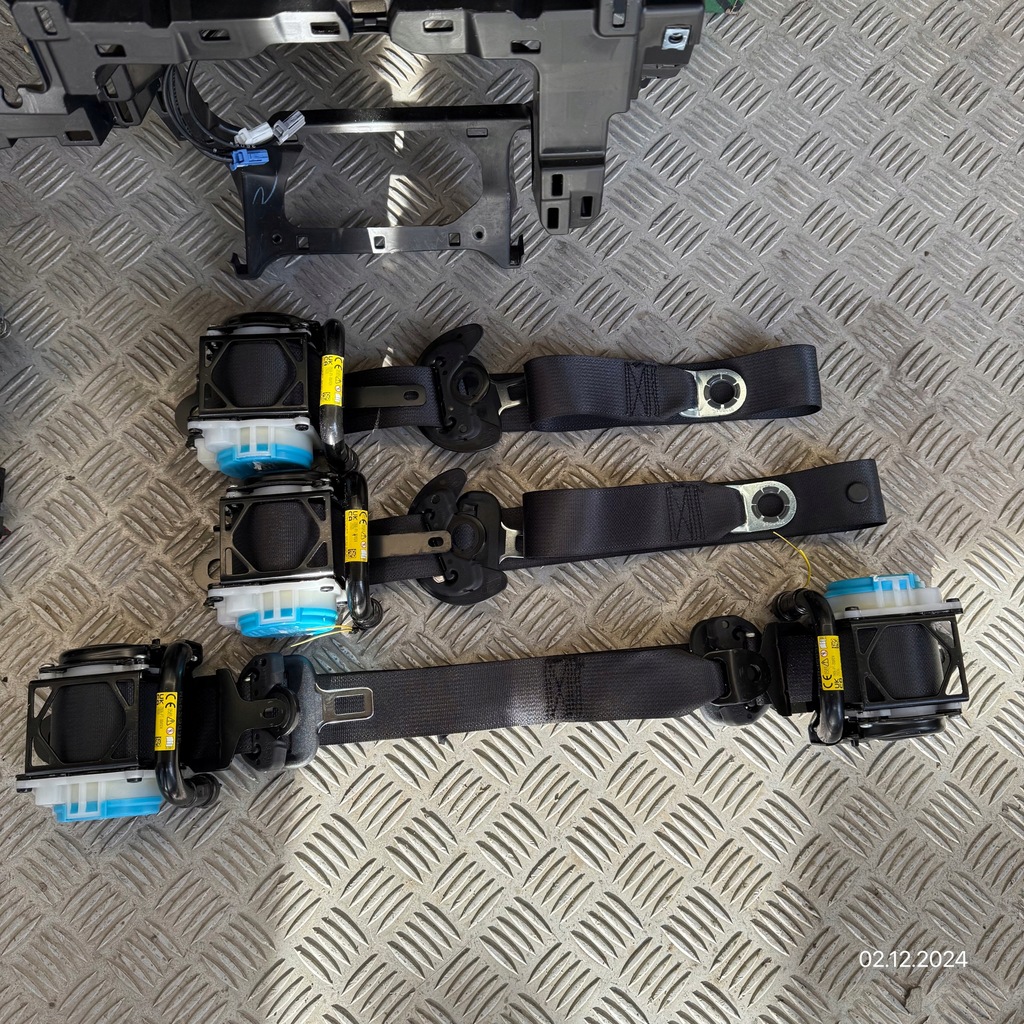 фото №4, Приборная панель комплектная подушка безопасности консоль ремни приборная панель toyota yaris cross 2023 rok