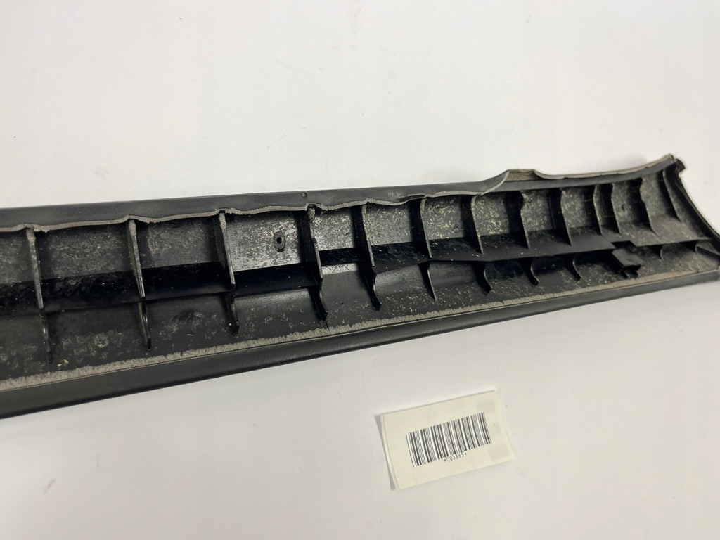 фото №13, Обшивка захист стійка a ліва чорні mercedes w124 sedan kombi 1246920389