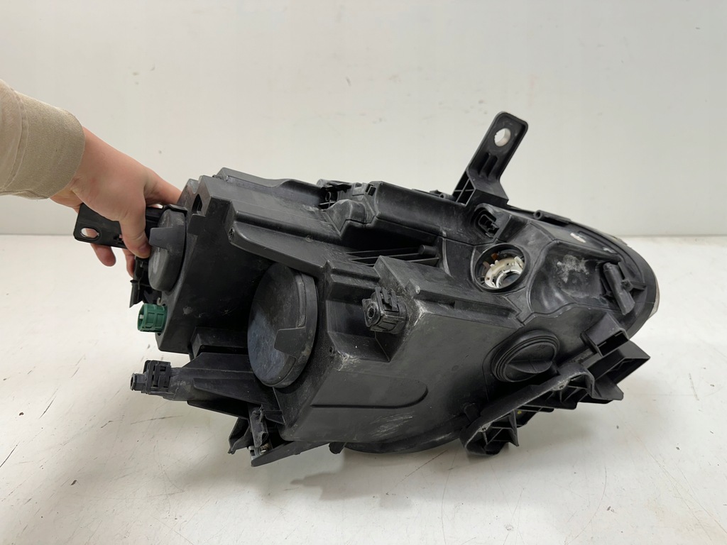 фото №14, Лампа левая перед alfa romeo giulietta тонированная обычная+ led 00505202200