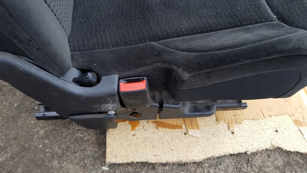 фото №16, Citroen c4 picasso сидіння 2 ряд лівий правий