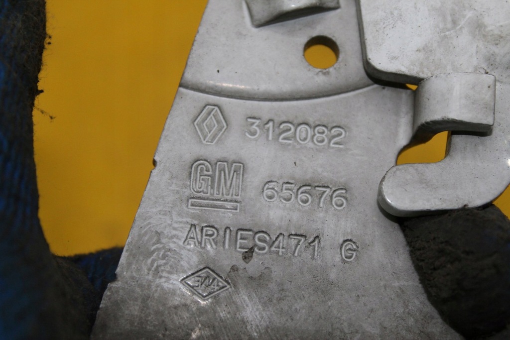 фото №6, Петля капот лівий перед 312082 vivaro trafic ii