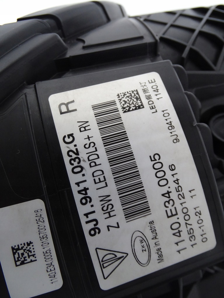 фото №10, Лампа перед передняя правая porsche taycan full led