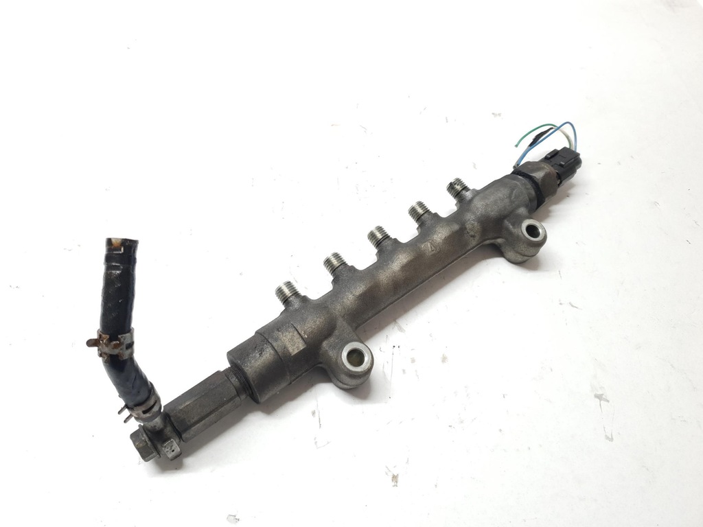 фото №1, Молдинг впрыскная subaru forester iii 2.0 d