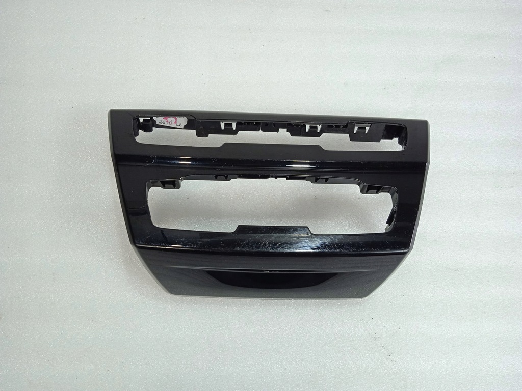 фото №1, Bmw x1 f39 f48 f45 f46 рамка радио кондиционера