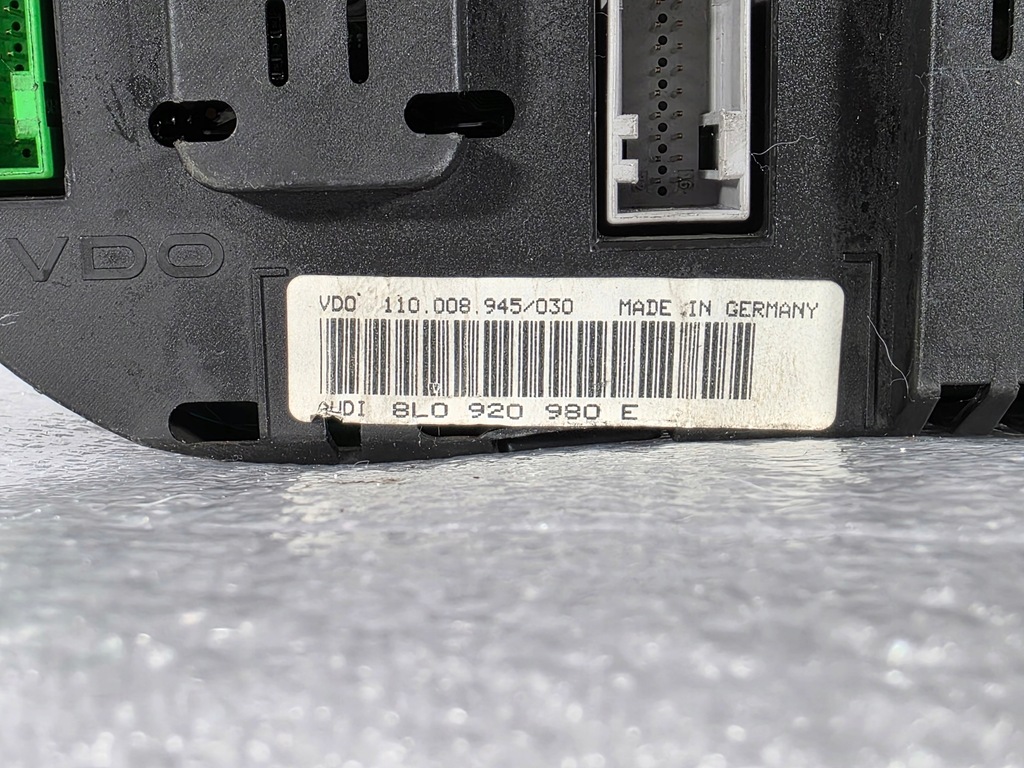 фото №11, Счетчик приборы audi a3 8l 1.8t 8l0920980e fis