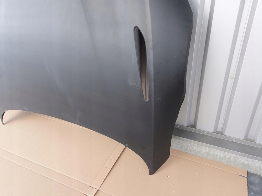 фото №5, Aston martin vantage 18- f1 edition капот