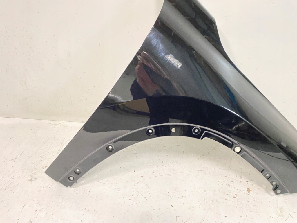 Крыло  перед передний правый  bmw x2 u10 Оригинал