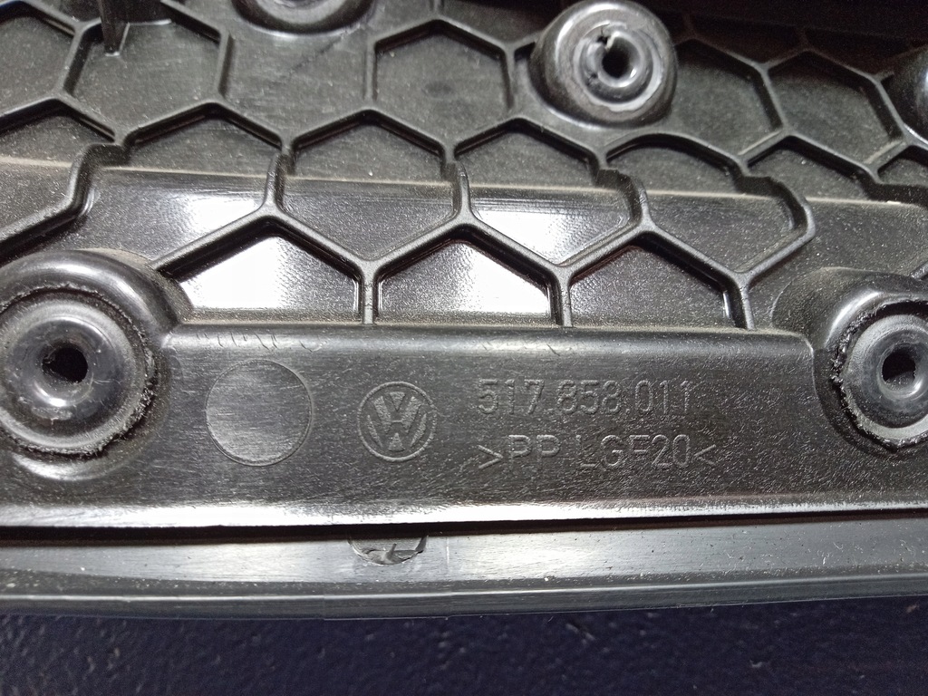 фото №4, Vw golf vii sportsvan захист pod кермо бардачок