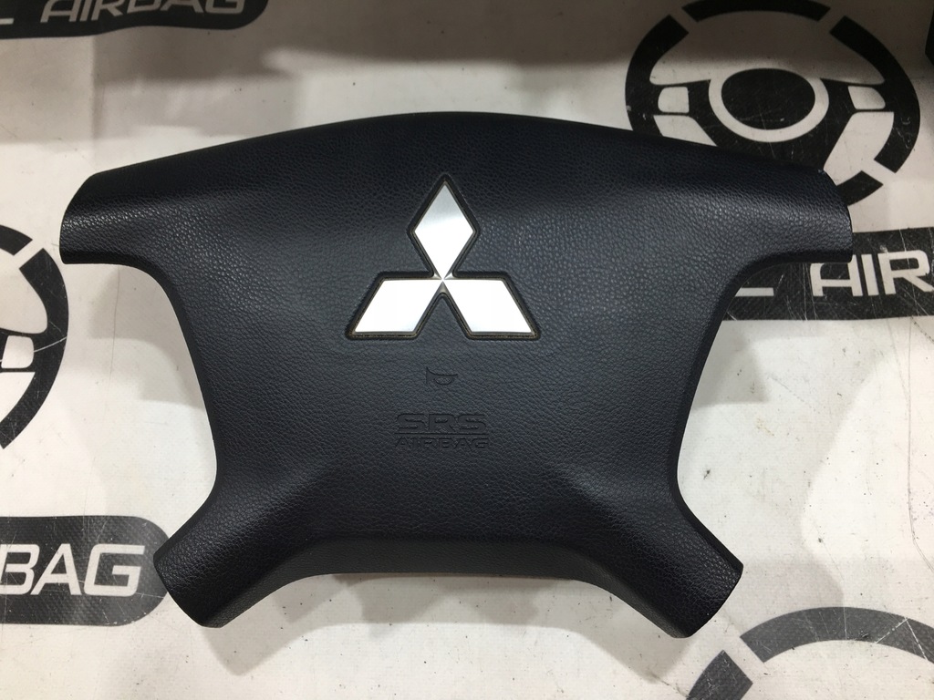 фото №5, Mitsubishi pajero 4 iv приборная панель консоль подушка безопасности подушки безопасности ремни оригинал