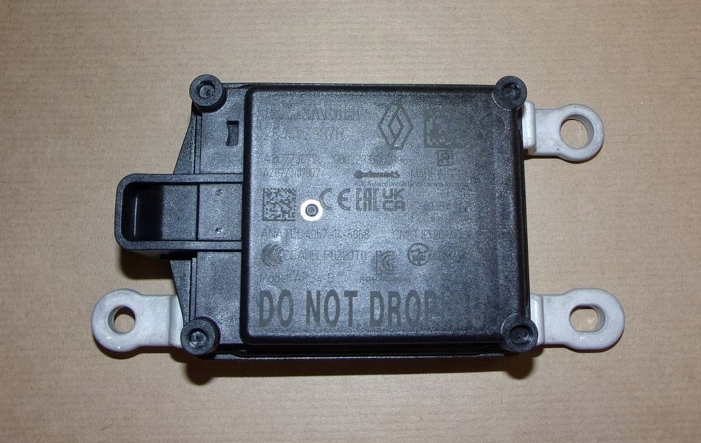 фото №2, Радар приближения r clio v, captur ii