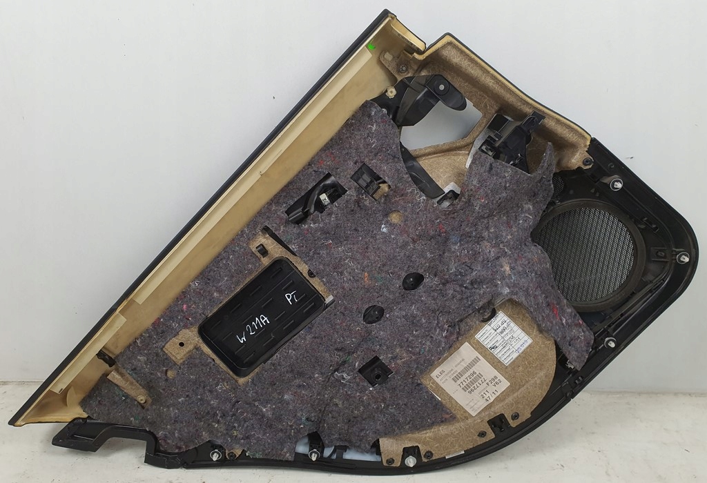 фото №7, Оббивка обшивка двері правий задня mercedes w211