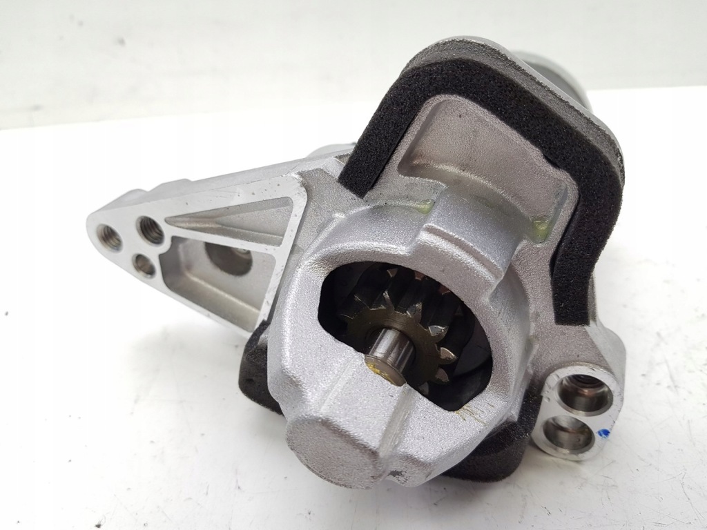 Стартер renault dacia 233006662r m000td2572 12v Недорого