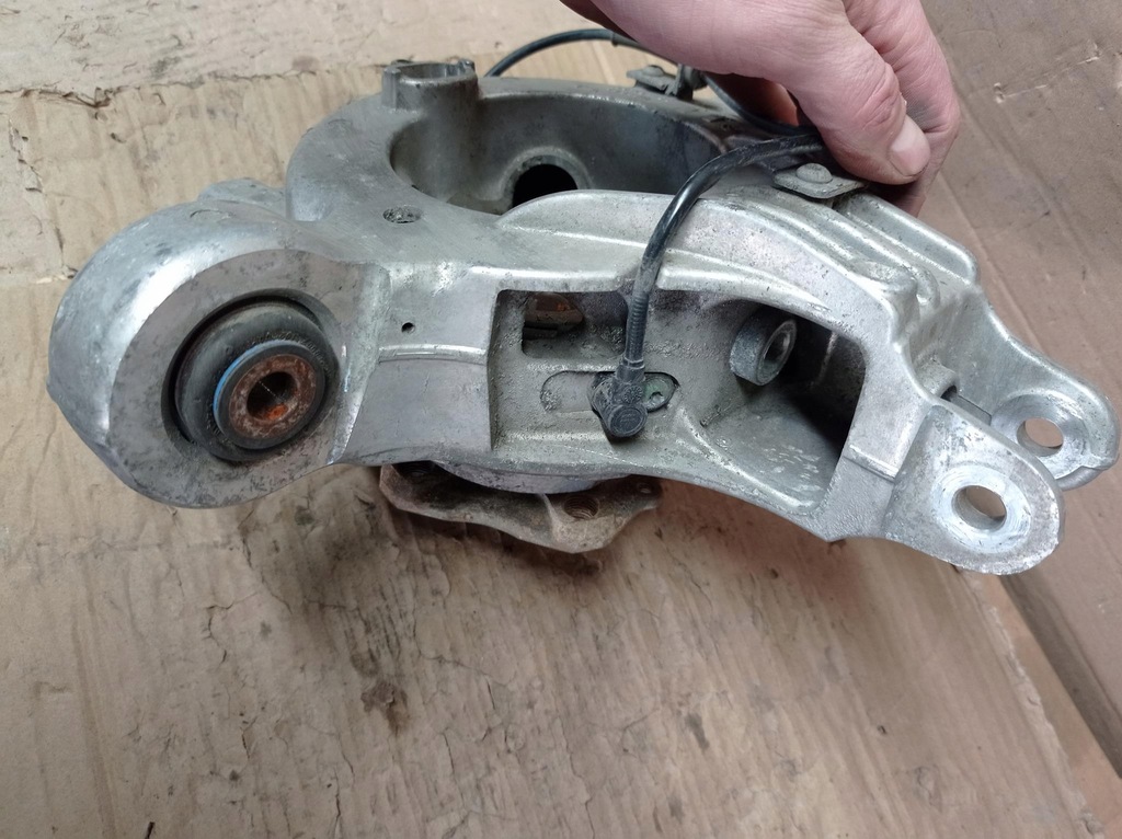 фото №7, Ступица поворотный кулак левый задняя ferrari italia 458 488