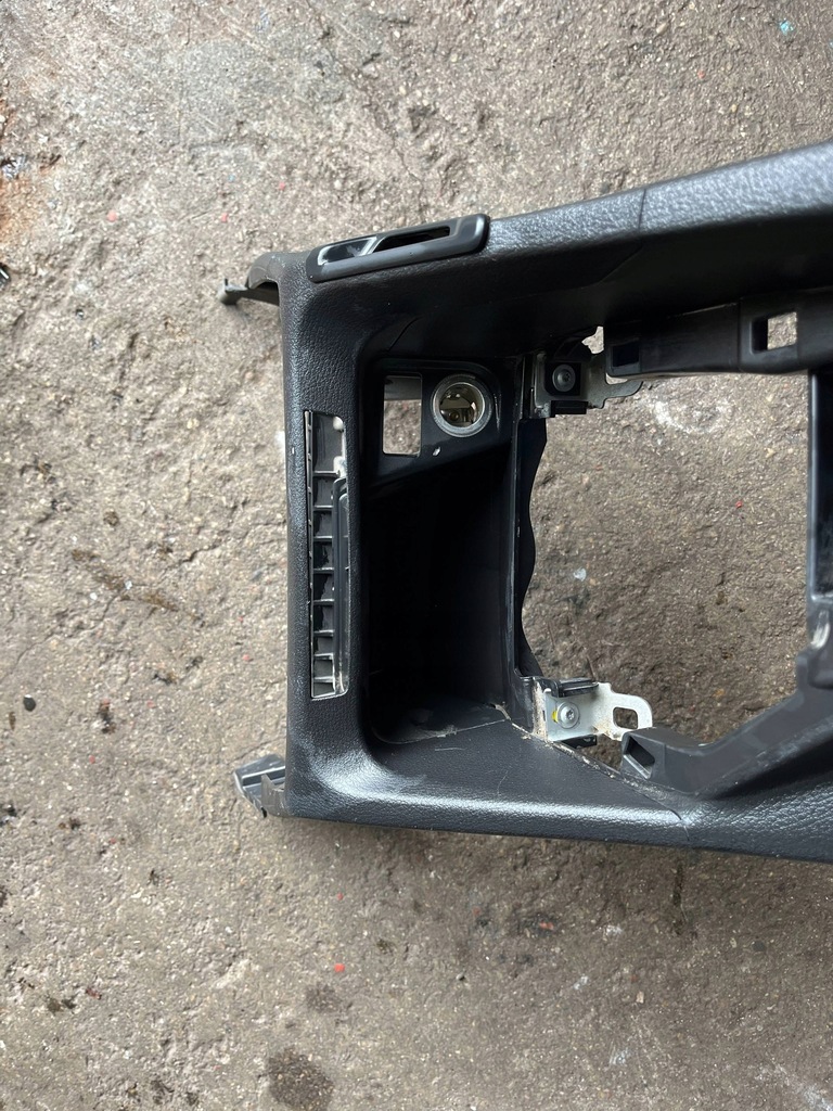 фото №9, 4 bmw x1 e84 підлокітник тунель середній