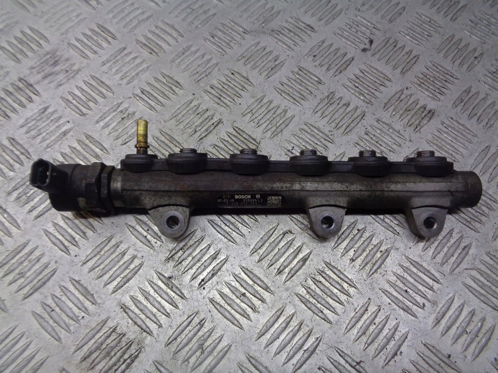 фото №1, Молдинг впрыскная renault espace iv 8200426550