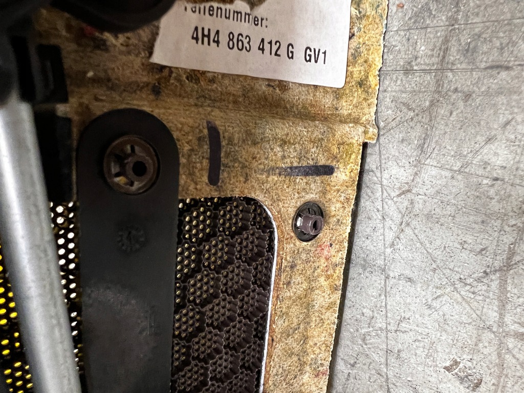 фото №8, Шторка полка задняя alcantara audi a8 d4 long