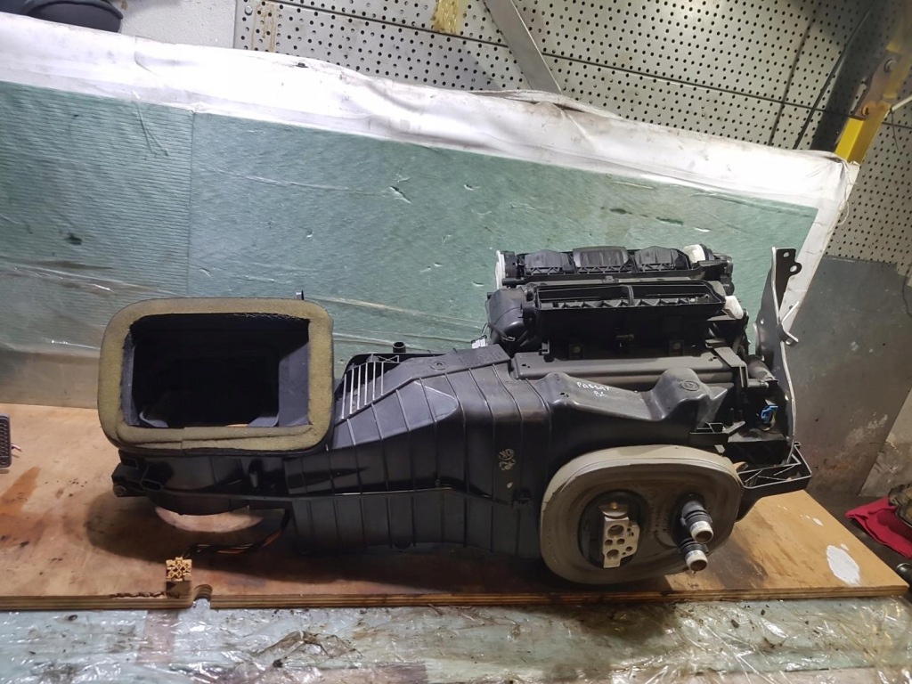 фото №1, Обігрівач europa vw passat cc 3c1820003es