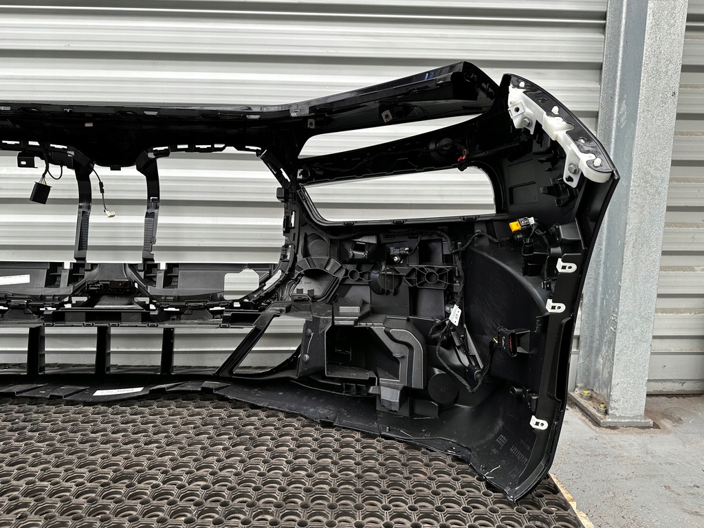 фото №8, Bmw 7 g70 бампер перед m-pakiet 416 4pdc