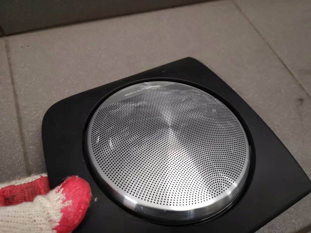 фото №5, Накладка динамика b&o audi a8 d3 4e0868500