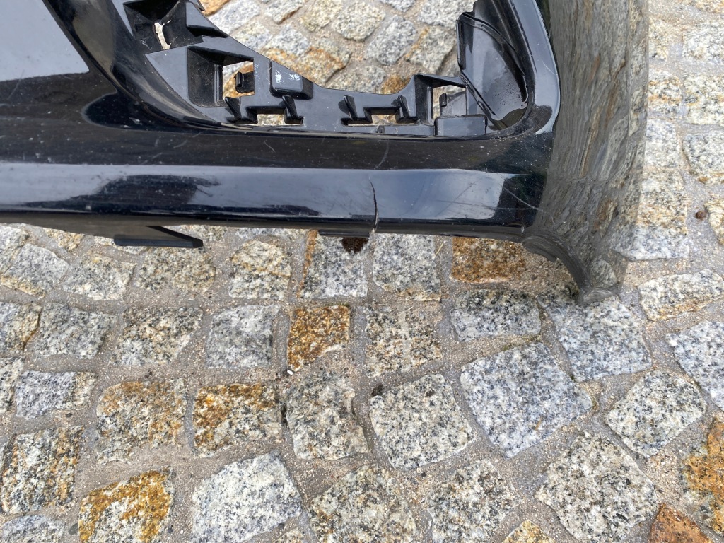 Купити Renault clio iv gt бампер решітка середня перед 622540754r оригінал