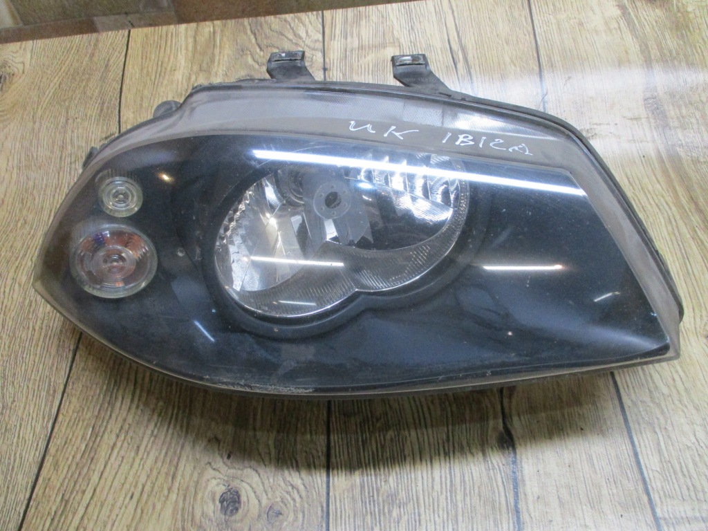 фото №1, Anglik лампа правая передняя seat ibiza iii 3