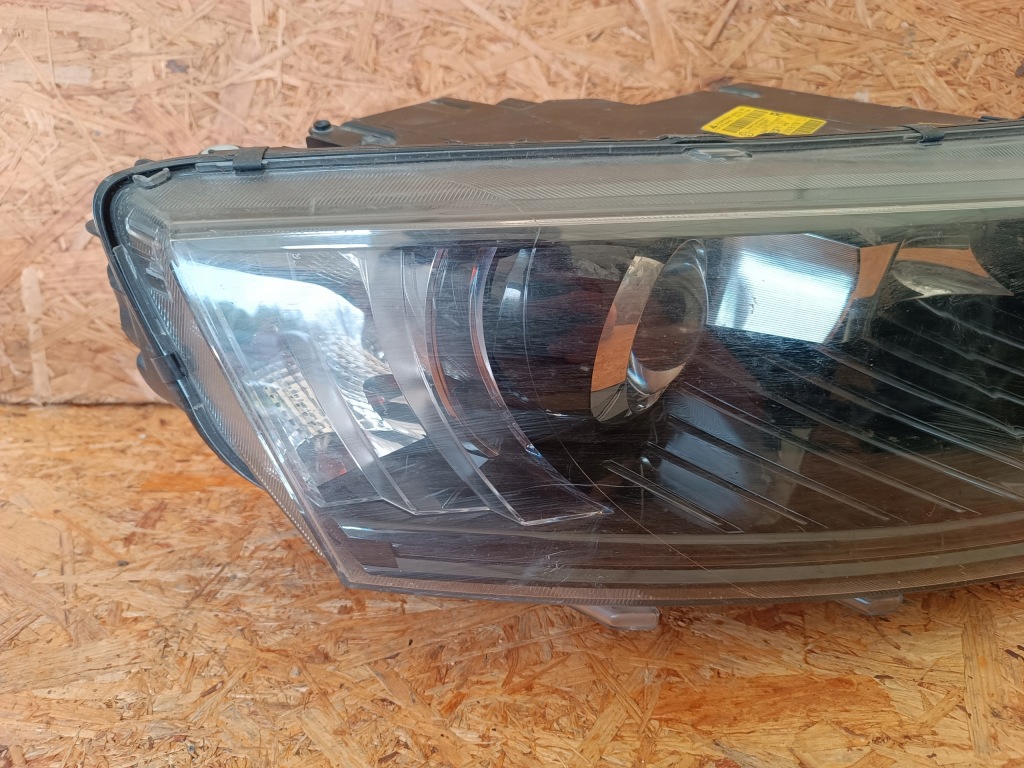 фото №16, Фара лампа права перед eu 5e1941016b skoda octavia iii ксенон