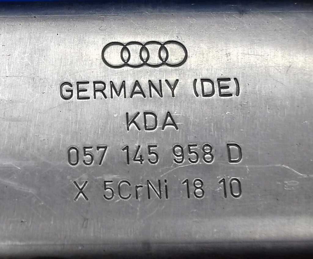 фото №9, Audi a8 d3 труба интеркулер 057145958d