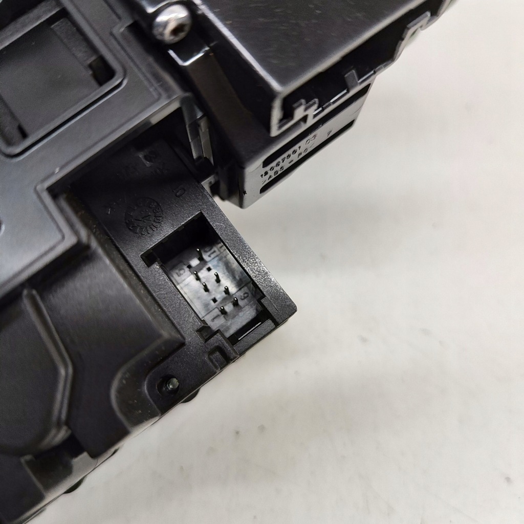 фото №7, Audi q4 sportback e-tron 2023 домкрат перемикання передач / верхній