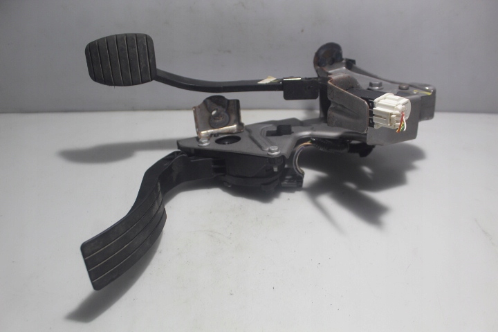 фото №1, Педали тормоза i газа renault clio iv 0.9