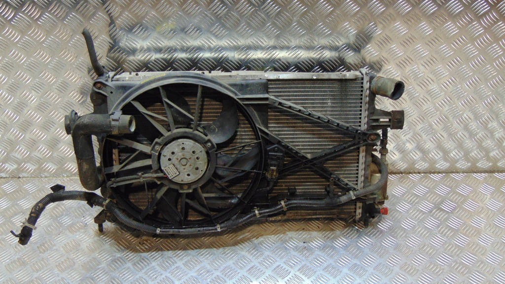 фото №5, Радіатор комплект + вентилятори zafira a 2.2 dti