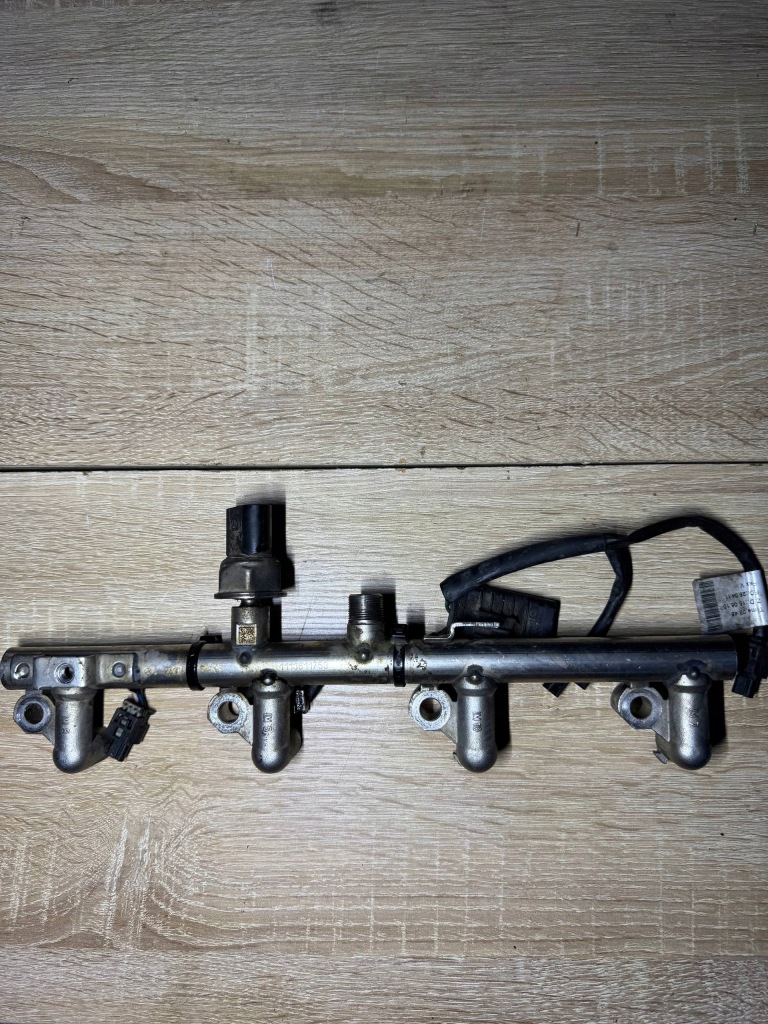 фото №1, Mercedes c 1.8 cgi 10r 156km молдинг упорскування a2710705495 a2711530328