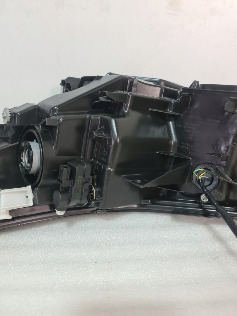 фото №13, Лампа правая правый перед передняя toyota chr c-hr led 81130-f4030