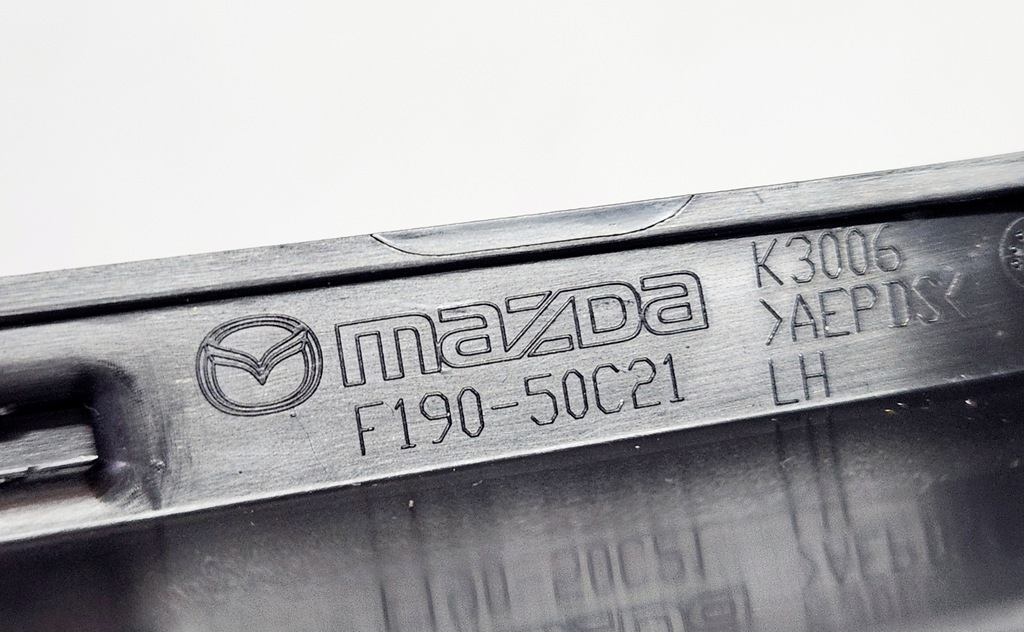 фото №3, Левая решётка бампера противотуманной фары молдинг заглушка mazda rx-8 rx8 2009+ оригинальный номер
