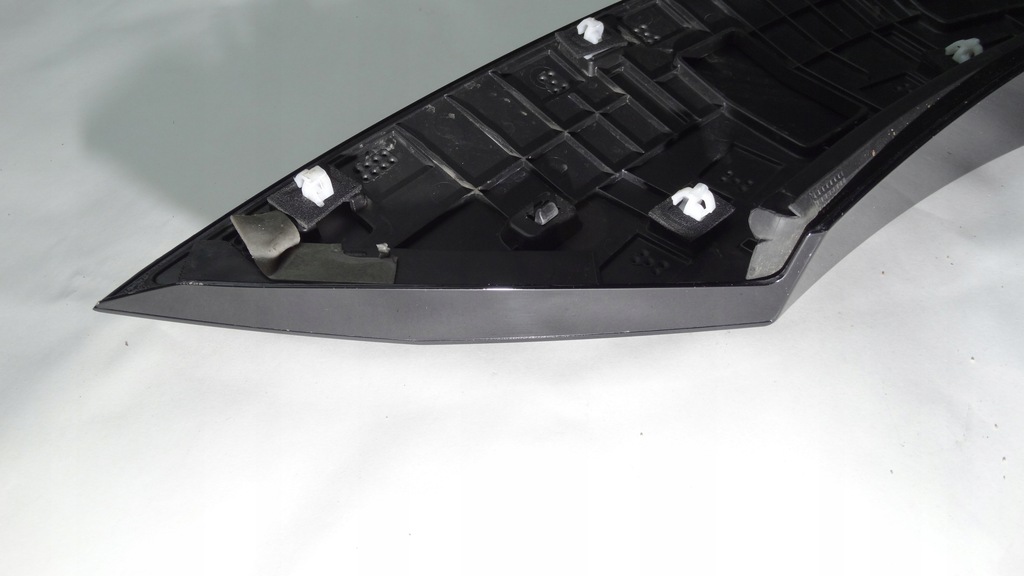 фото №13, Kia ev9 mv gt-line 2023- молдинг наружная дверь задняя левая 87733-do300