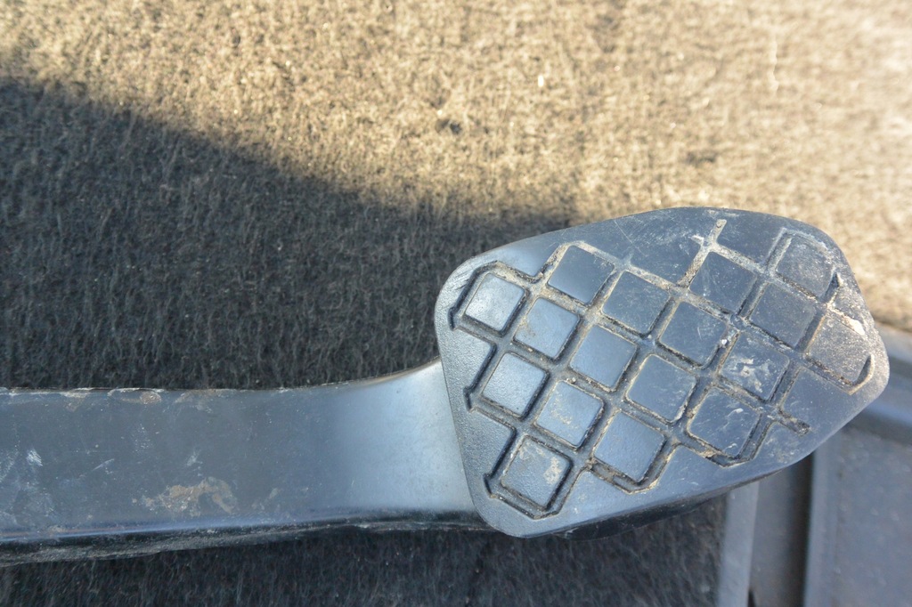 фото №9, Педаль сцепления vw transporter t5 eu