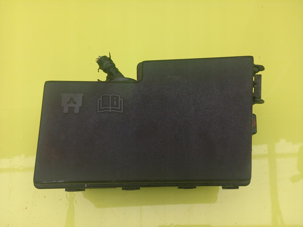 фото №1, Коробка запобіжників 1.6 ecoboost c-max mk2 11r