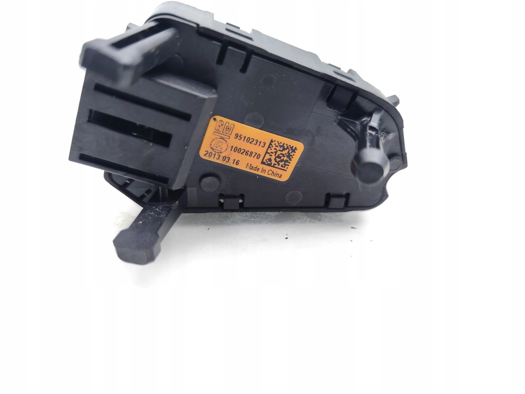 фото №7, Vauxhall mokka перемикач / кнопка керма 2013 suv 4/5dr 95102313