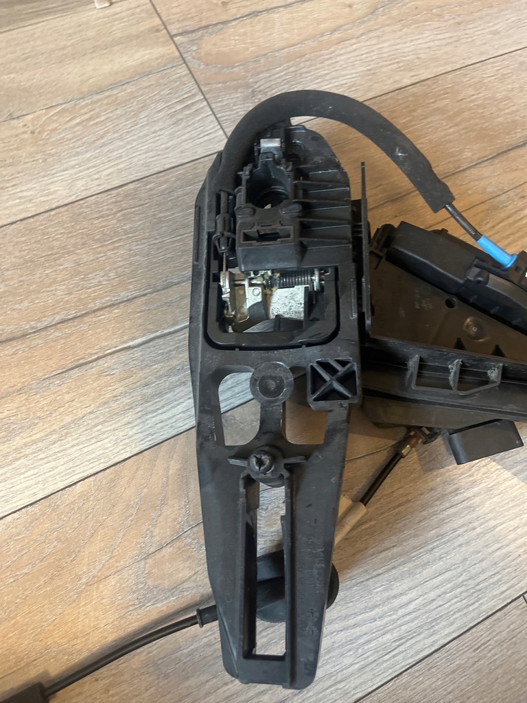 фото №5, Ford mondeo mk5 kombi оригинальный номер ds73-f264a53-bb левый задняя