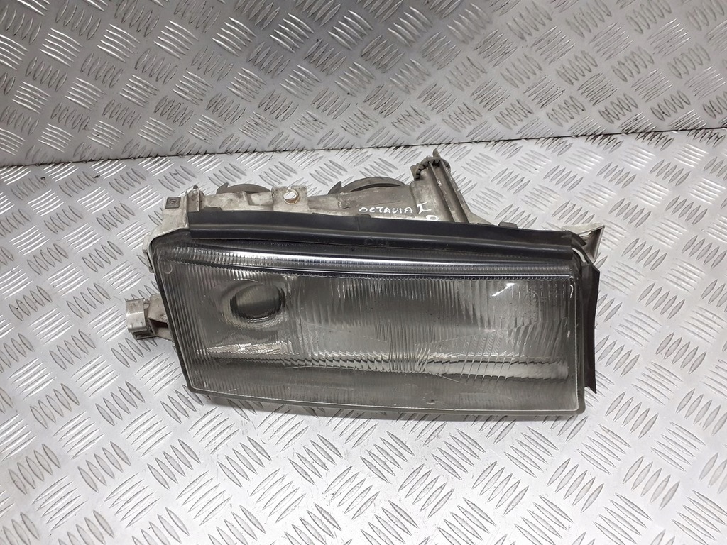 фото №6, Лампа правая передняя skoda octavia i