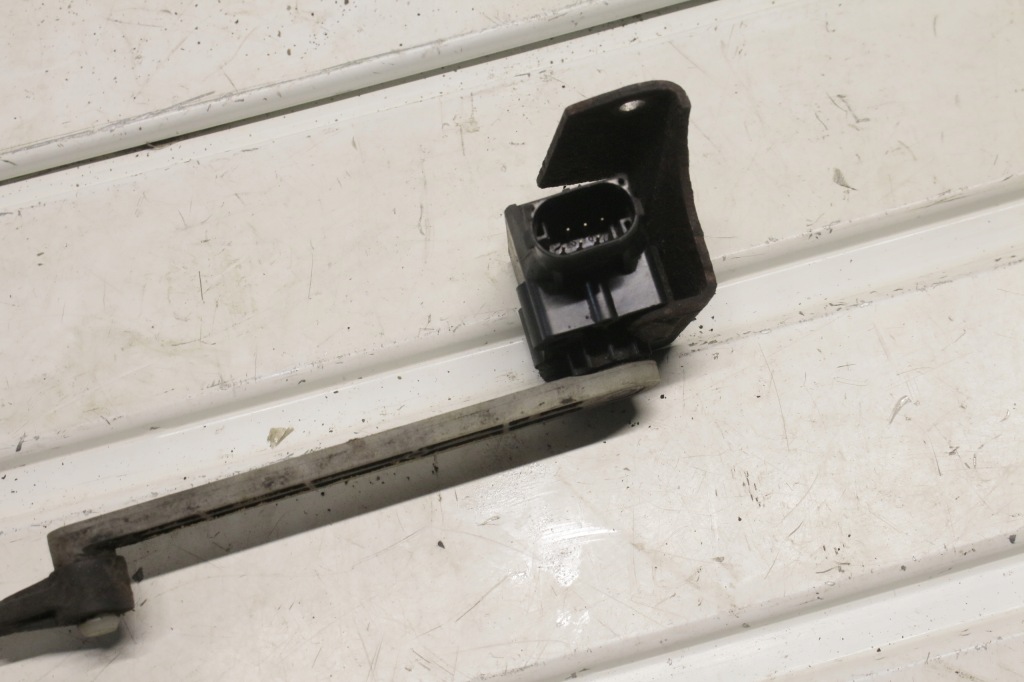 фото №3, Датчик вирівнювання лампа range rover l322