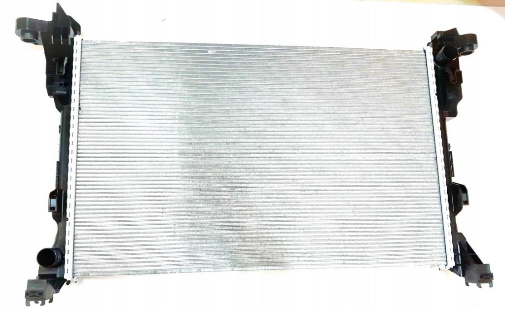 Купити Нова радіатор води trafic 3 talento 2.0 dci 19- оригінал mahle