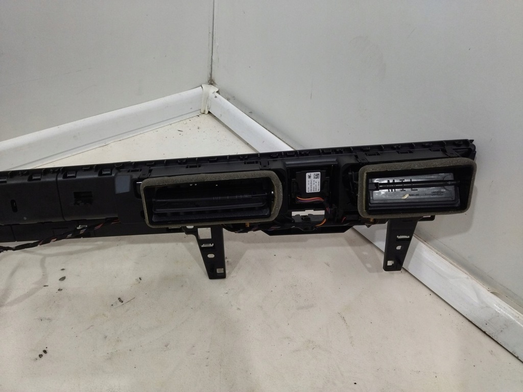 фото №14, 3g1858416f решётки обдув консоли центральной vw arteon 2019+