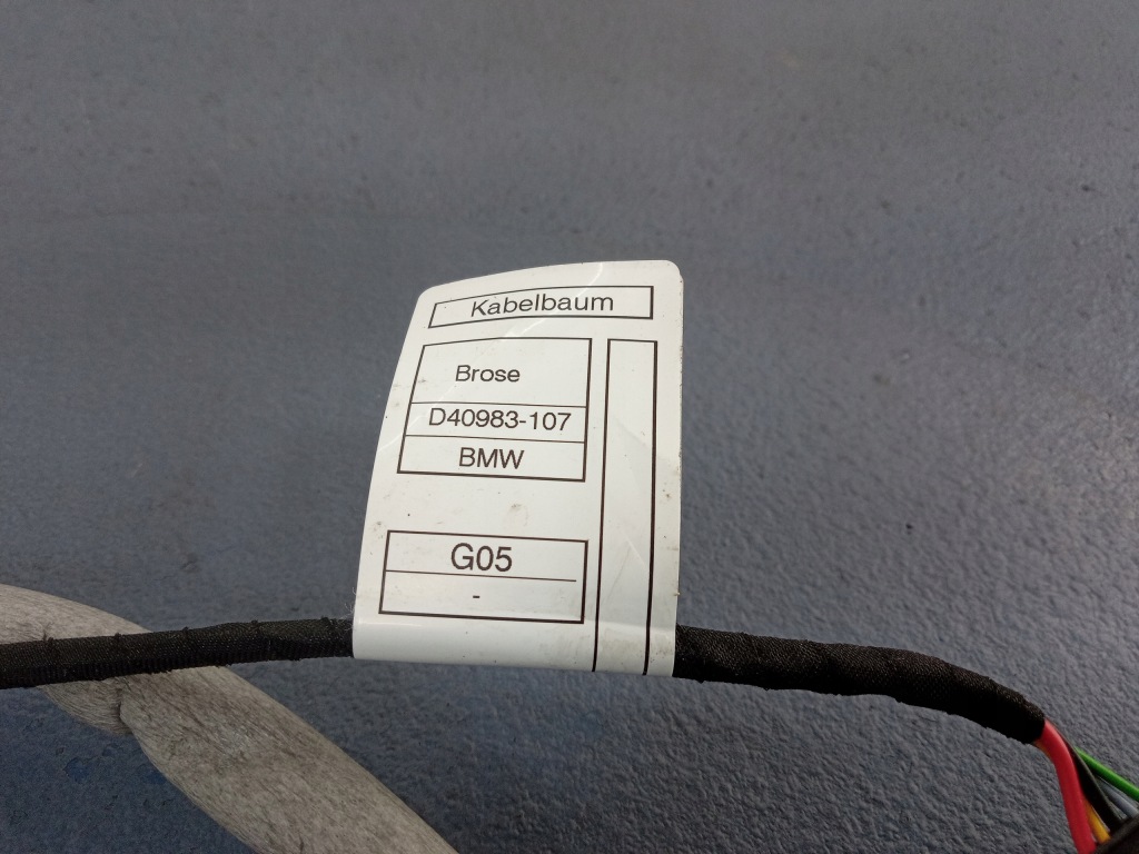 фото №5, Bmw 1 f40 g21 g31 замок доводчик крышки задняя 7357112