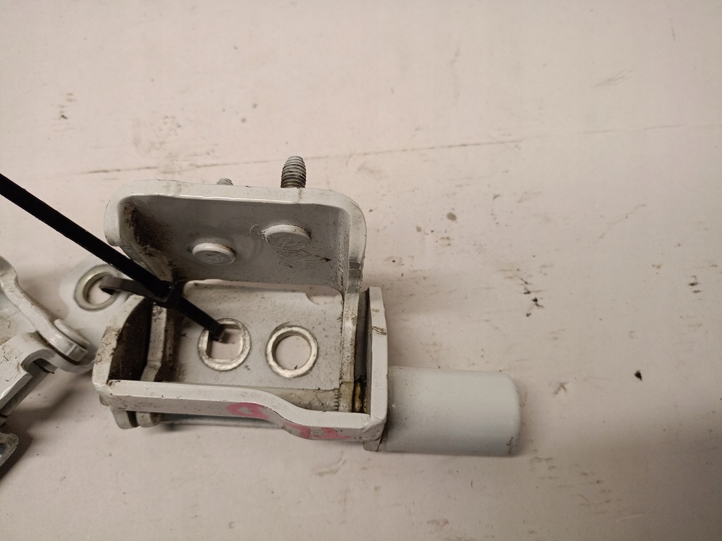 фото №3, Петлі двері задня лівий renault zoe