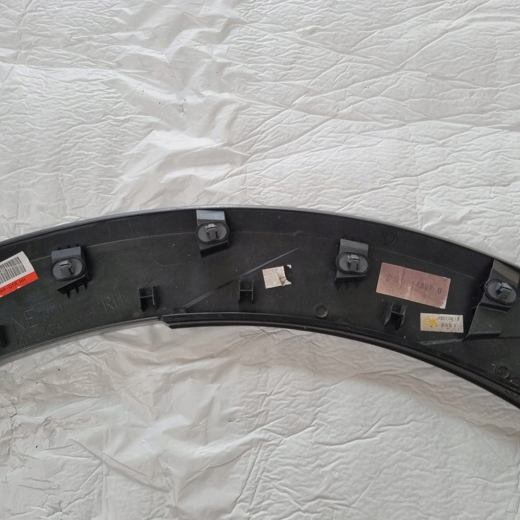 фото №14, Hyundai ioniq 5 v 21r- молдинг крыла правый задняя правая задняя 87742-gi100