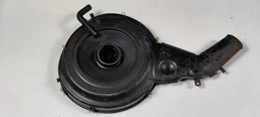 Купити Фільтр повітря корпус mercedes-benz sl r107 350