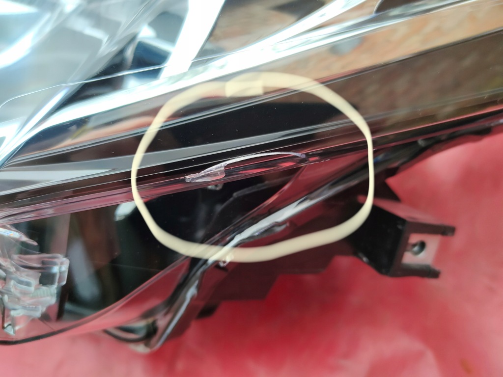 Toyota corolla e16 рестайлинг  фара фара led левая новая оригинал Цена