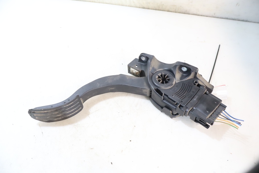 фото №1, Потенциометр газа volvo v70 iii 2.0d