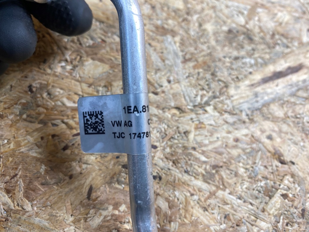 Купить Пабтрубок  шланг трубка кондиционера vw id.3 cupra born 1ea816732a