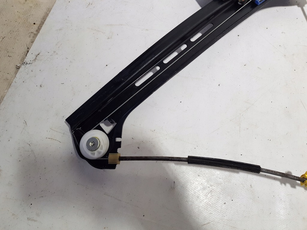 Механизм стекло левый перед передний водителя mercedes w207 a2077200546 Киев